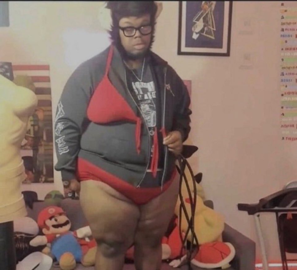 jayphatcoochie's tweet photo. How I feel when I ask if there’s food at there house https://t.co/gkFVniOQ09