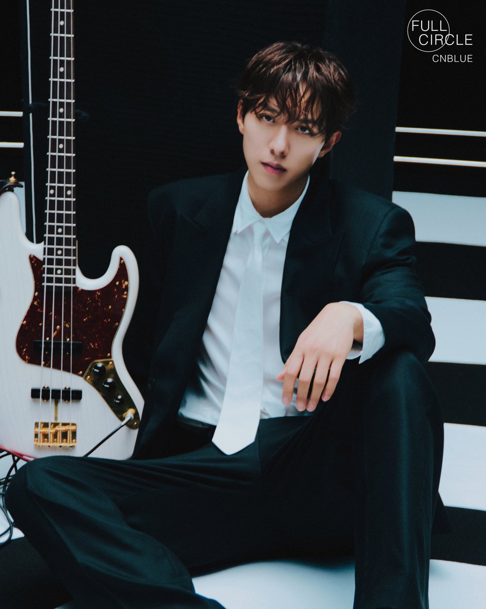 slist2015's tweet photo. 씨엔블루, 日 정규 8집 ‘FULL CIRCLE’ 발매…가을 투어로 활동 잇는다

#씨엔블루 #CNBLUE 
#정용화 #강민혁 #이정신 
@official_CNBLUE
#씨엔블루일본정규8집 
#FULL_CIRCLE
⬇관련기사⬇ 
https://t.co/hJJvgZANIy https://t.co/kd9pMQKOtM