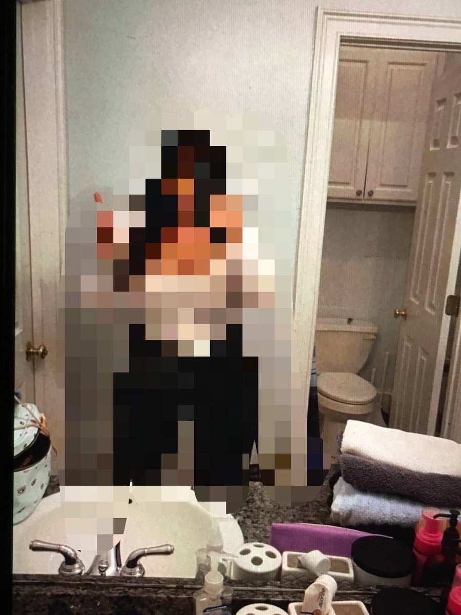 cucksend00's tweet photo. cuck me or trade irls no limits my whore gf and mom https://t.co/CfSs4aJSzU
