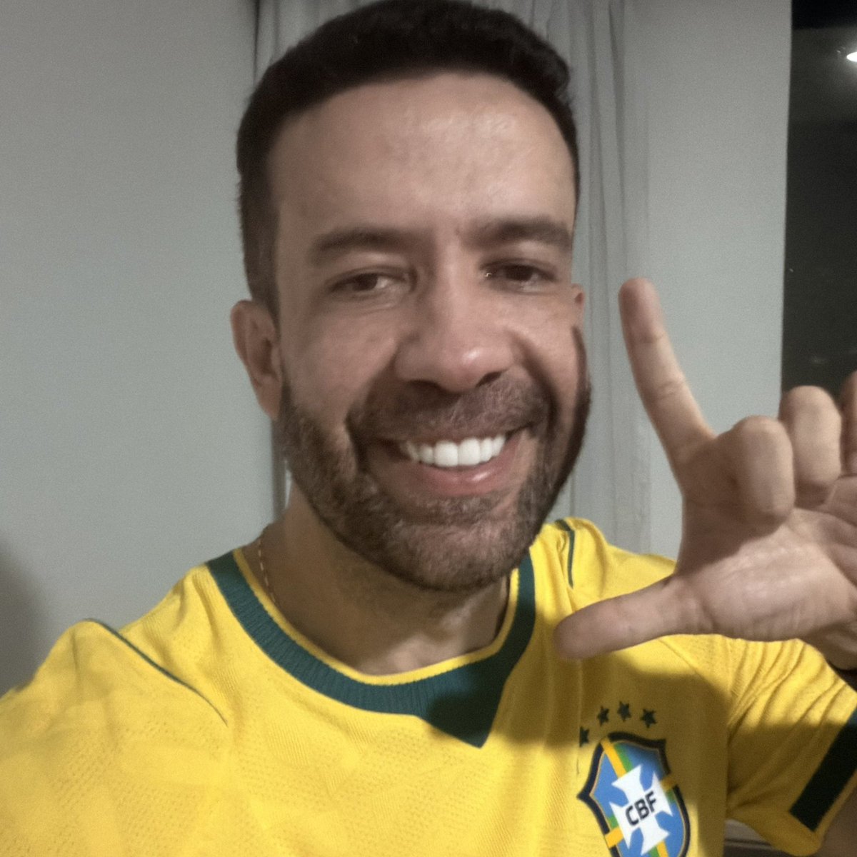 AnittaNoGrupoBR's tweet photo. 🚨EXÉRCITO! O Janones avisou que só vai postar no EXÉRCITO DO LULA quando o canal bater SETE MILHÕES de seguidores.

COMPARTILHEM O CANAL!

QUARTETO POP BR COM LULA
#NordestinosComLula https://t.co/uUC5w8PSlw