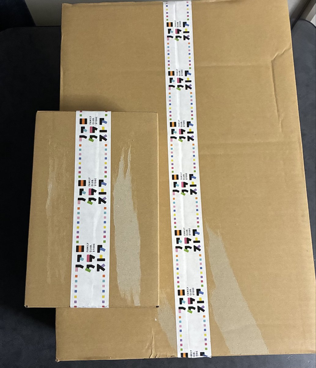 EF1RNn1jZkcHHli's tweet photo. ツアーグッズも一緒に届いた- ̗̀📦 ̖́-
ショッピングバッグ大きい😊
#SnowMan_DOMETOUR_ALLSUITE https://t.co/oOyvH4jh8k