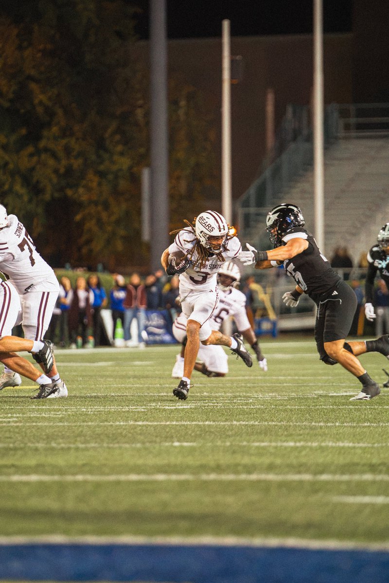 MoStateFootball's tweet photo. First-Half Frames 📸

#ItTakesUsAll | #NoStateLikeMoState https://t.co/wlAV2Uw9L8