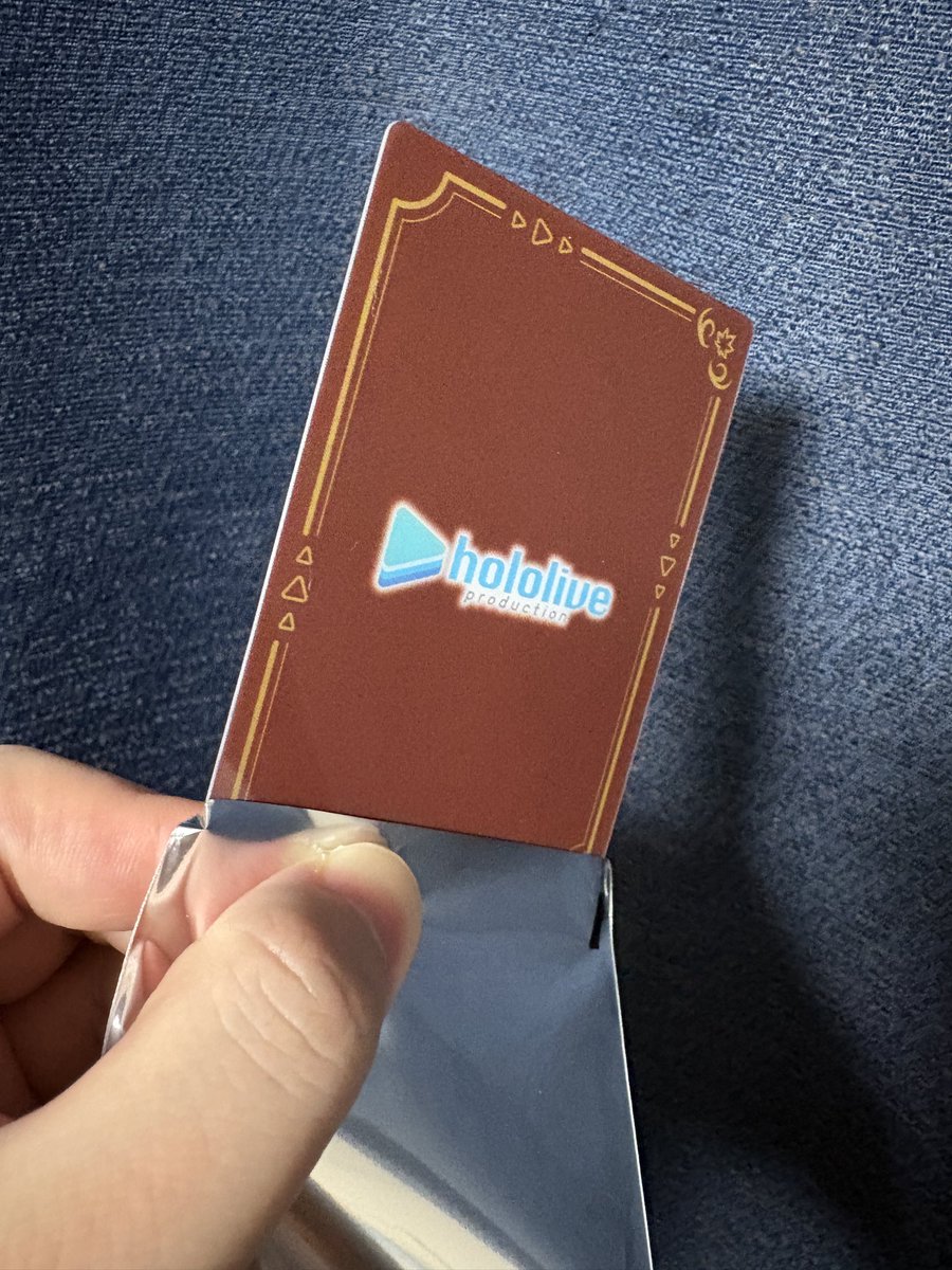 yanon1005's tweet photo. ローソンで買える「フォト風カード」
質感もいいしデザインもオシャレ
めっちゃ満足感高い

 #ホロライブ https://t.co/DlwgVzQdI8