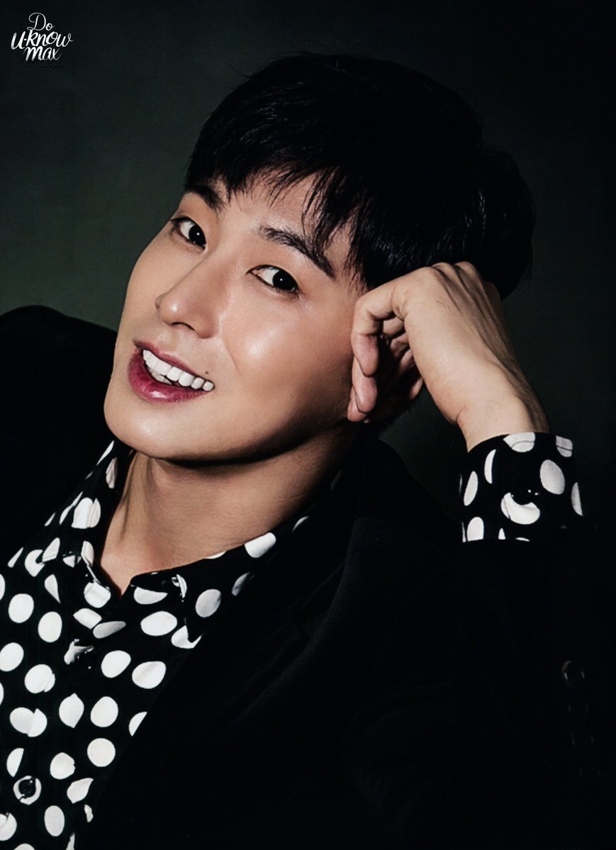 SkyUK2154's tweet photo. 171021  Hanryu Pia Japan Magazine November Issue
#UKNOW #YUNHO #유노윤호 #TVXQ!            
#IKNOW #UKNOW_PROJECT26 #TimesTickin https://t.co/QRBsM6HeIW
