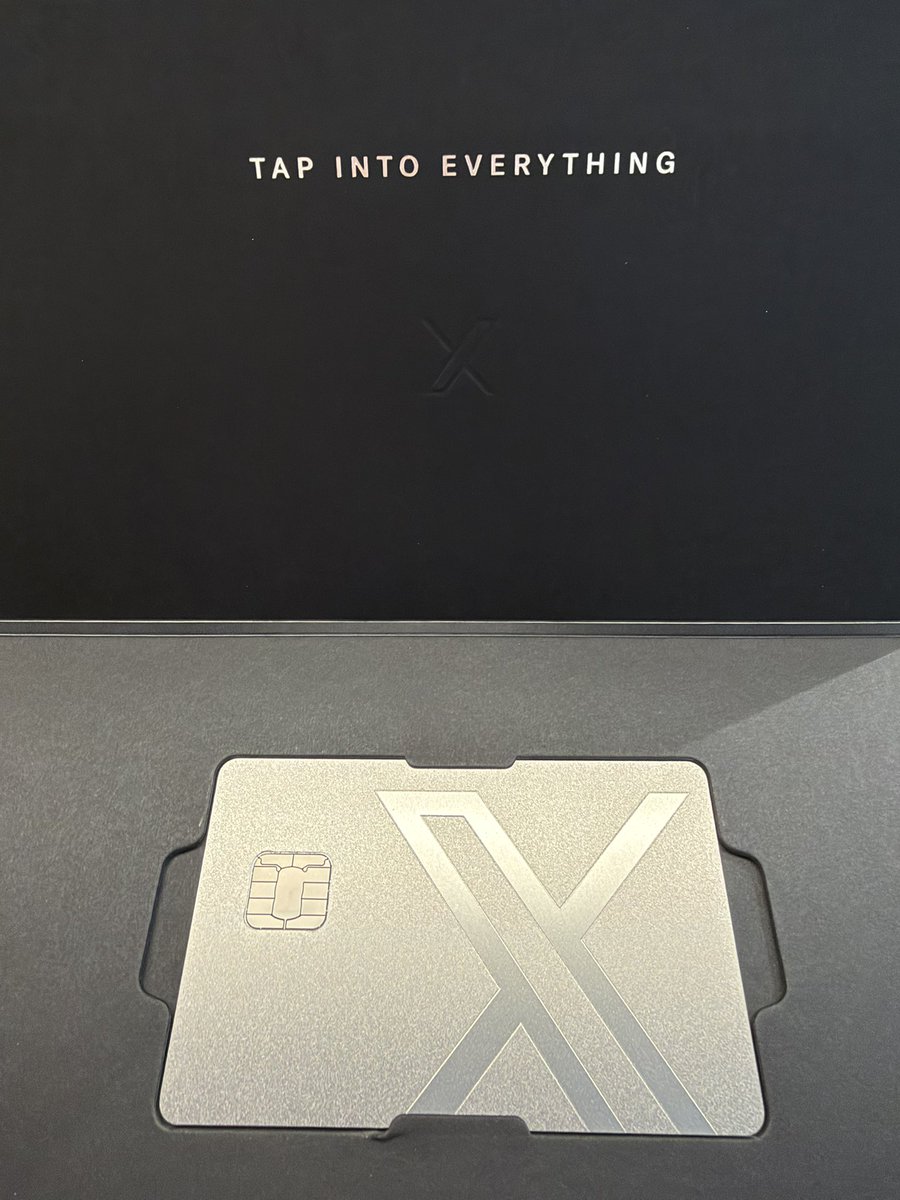 Morley_Zhou's tweet photo. 昨晚梦到马斯克喊我去特斯拉工作，今早就收到了马斯克给我的银行卡。 https://t.co/yaktvYjfI8