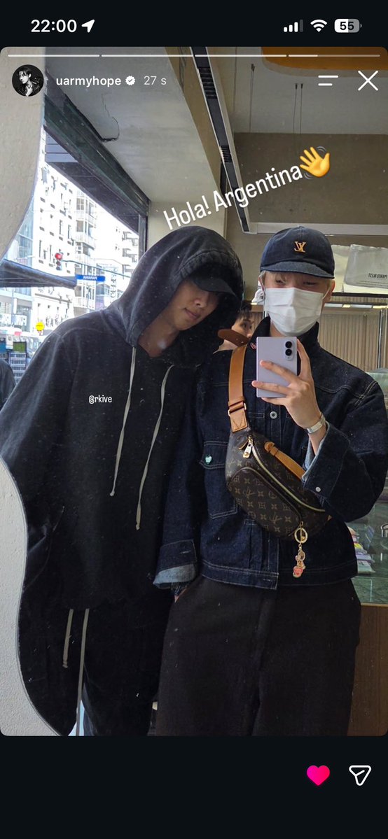 equisdegk's tweet photo. HOLA MIS AMORES LOS AMO GRACIAS POR SUBIR HOBI Y DEJAR TU EMPRENDIMIENTO CINCO SEGUNDOS https://t.co/K58Je1oxiP
