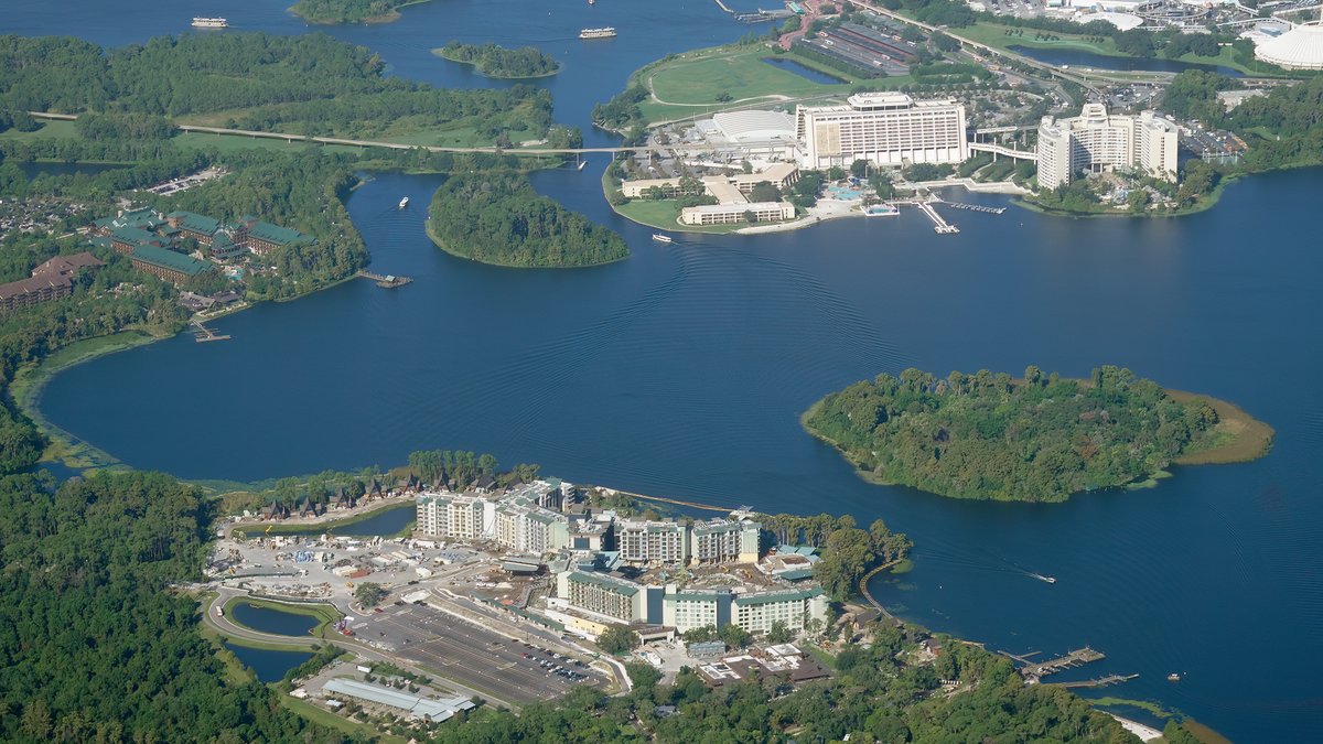 bioreconstruct's tweet photo. Aerial photo of Disney's Lakeshore Lodge location relative to Wilderness Lodge and Contemporary Resort. https://t.co/BxUA9QVhQm