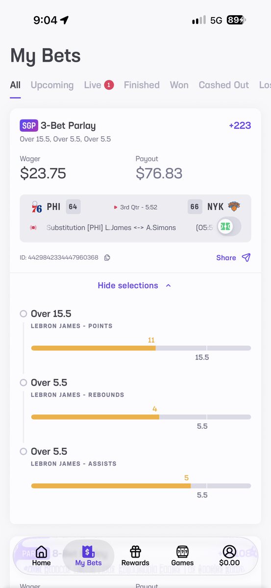 Goatboardapp's tweet photo. Of course they substitute LeBron James out when he finally starts shooting shots 👏🙌🤡🤡🤡 Vegas must have called. 📞 https://t.co/YEiEYEc2fN