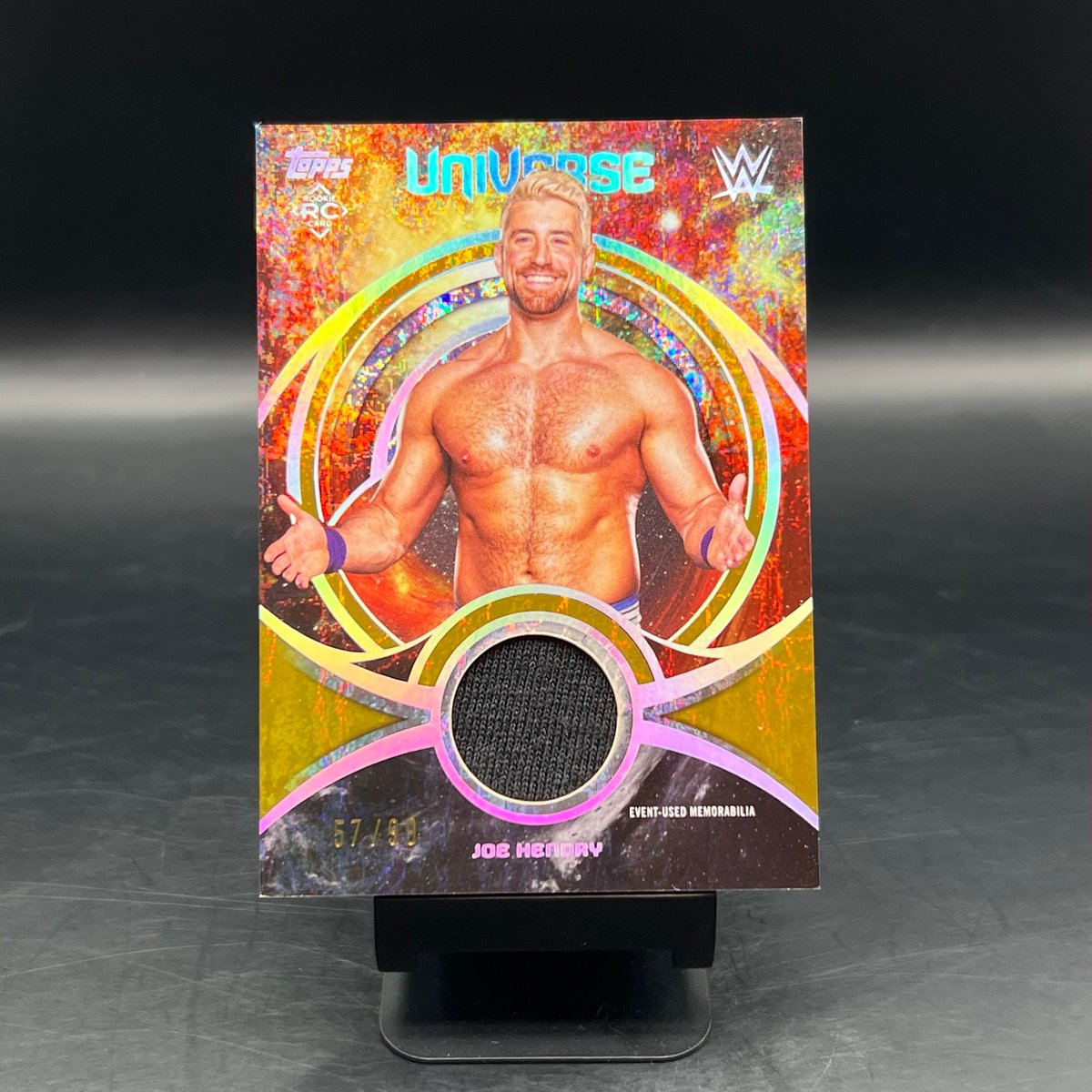 CardboardPC's tweet photo. #CardboardStax
Post: 1.34

Joe Hendry Rookie Relic Gold Stone /99

$15

——————————————————
Stack until TODAY
$5 BMWT • $100+ ships free • No PWE https://t.co/Ke4BFNChft