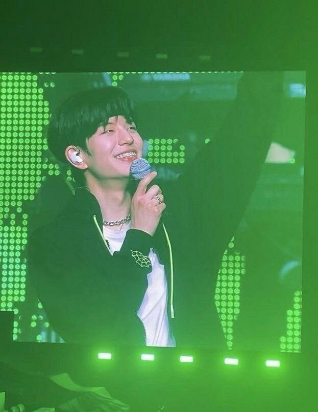 luvksminnie's tweet photo. IMPORTANT ‼️‼️‼️‼️‼️

seungmi smile on the big screen ♡ https://t.co/LXeQeegtUz