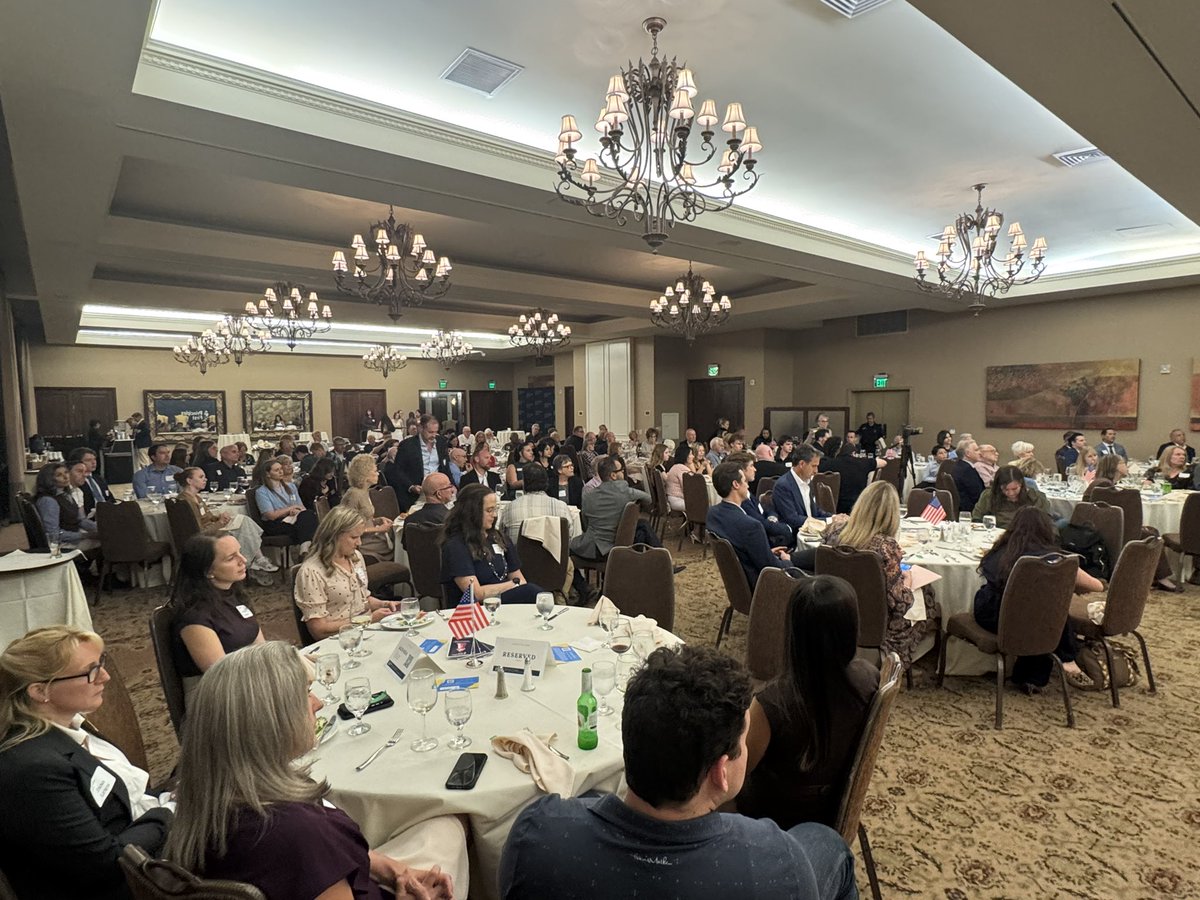 Principles_1st's tweet photo. What an amazing turnout here in Phoenix, Arizona! These are people who stand up for putting their #PrinciplesFirst https://t.co/yxCTtplx9z