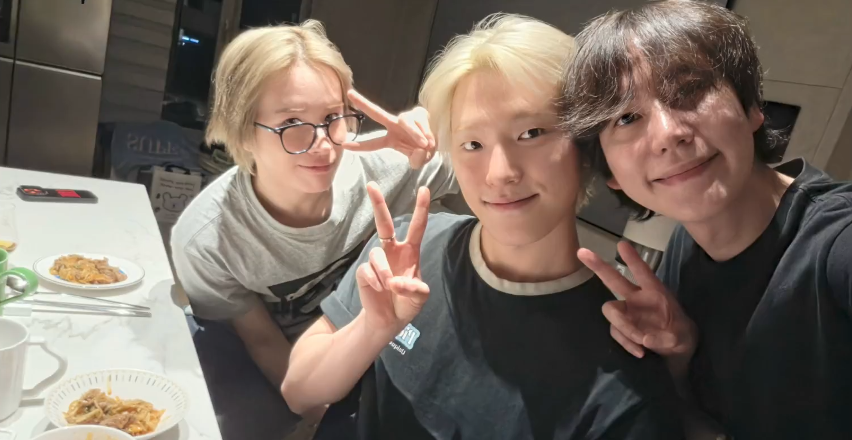 bbangtaeng42's tweet photo. Kyungmin with DINO sbn and KYUHYUN sbn https://t.co/rVHu1nNMjY
