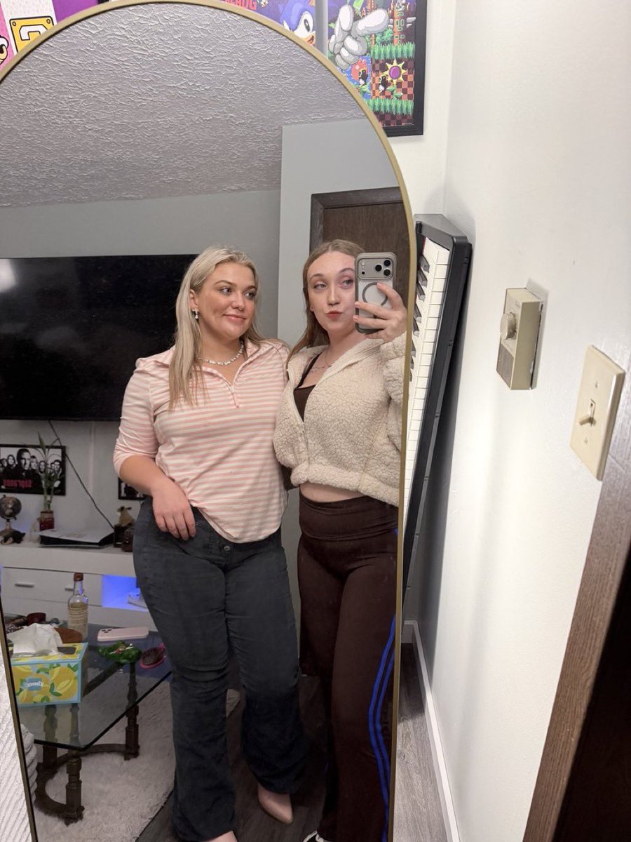 swingitslim's tweet photo. Snowbunny…White Girl…White Women…

This is a White Girl Wednesday Thread 🧵 

Ladies drop your pics below ⬇️ 

@TheBasicHoodini and her friend 😮‍💨

Follow her for more! 

Check out her 🌶️ Content in the Replies https://t.co/dWdSaDjGhp