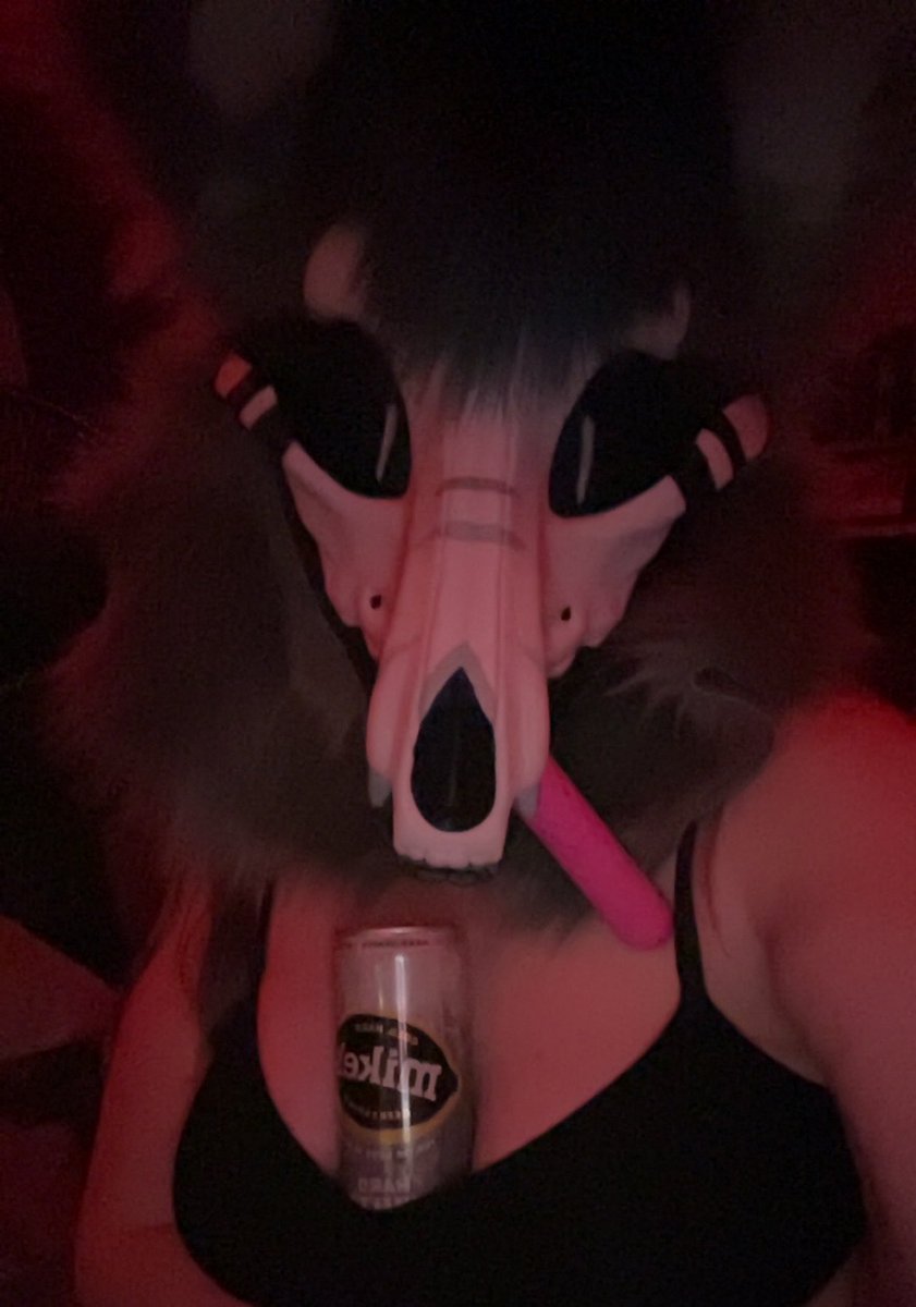 RainaMoonno's tweet photo. Anyone down for a drink and a fun time~? 
#nsfw #fursuit #furry #fursuiting https://t.co/ipd9WscSzA