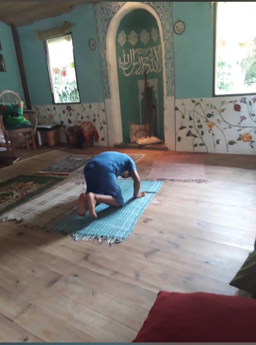 Gianferreyra_'s tweet photo. Adivinen donde es esta foto…

SPOILER, es en LA PROVINCIA DE BUENOS AIRES, en una casa en Glew que funciona como una mezquita y lugar de rezo para la secta de pederastas satánicos

ESTO NO TIENE QUE SER LEGAL https://t.co/gp9bMCv1vt