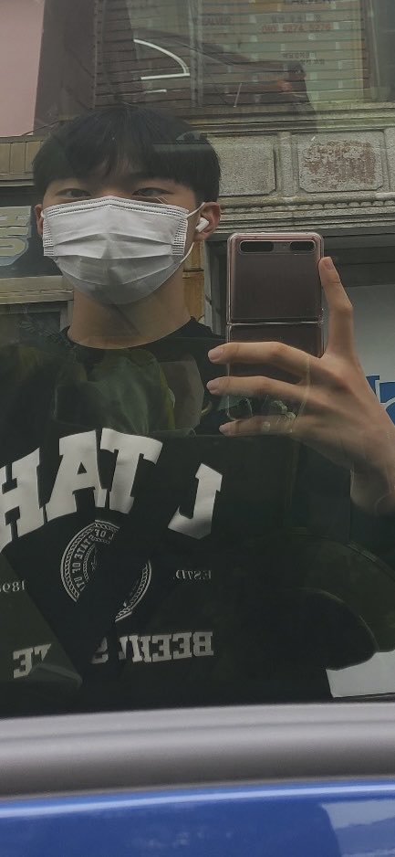 99b1rd's tweet photo. #아이덴티티 #idntt #구도형 #koodohyung
사진 제보 받았음!
중1 때래 https://t.co/9MWPGiu6t8