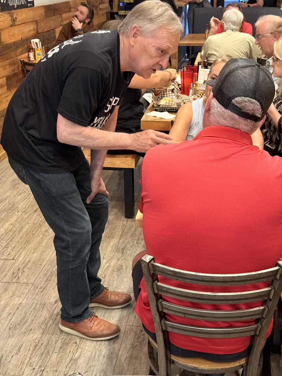 andybiggs4az's tweet photo. Tonight, I helped serve up Taco Tuesday at SoCal Fish Taco Company in Downtown Gilbert and had a great time talking to Arizonans.

Reminding voters about how Republicans delivered No Tax on Tips and Katie Hobbs vetoed these benefits three times!

VOTE BIGGS/KERR! https://t.co/V2ruvT51vO