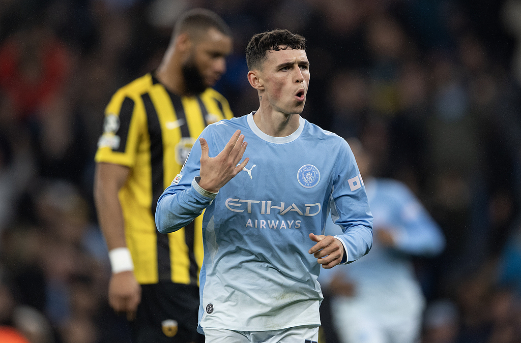 CGTNSportsScene's tweet photo. 📈👽 10 months without a league goal, two flat seasons, #WorldCup snub and all of a sudden, #PhilFoden is back!

📍#ManCity 5-1 #AEKAthens
📊Foden’s MVP night:
- 3 goals
- 1 assist
- Just the 3rd Englishman ever to score a #UCL hat-trick and register an assist in the same game. https://t.co/JjXiqHL8re
