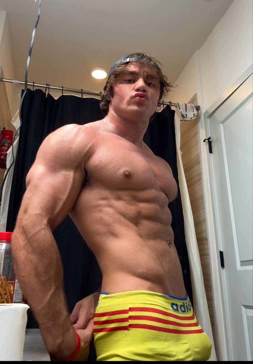 JamieTyler4zwo's tweet photo. Where are you gonna start first bro? https://t.co/rH7fKd0Mfo