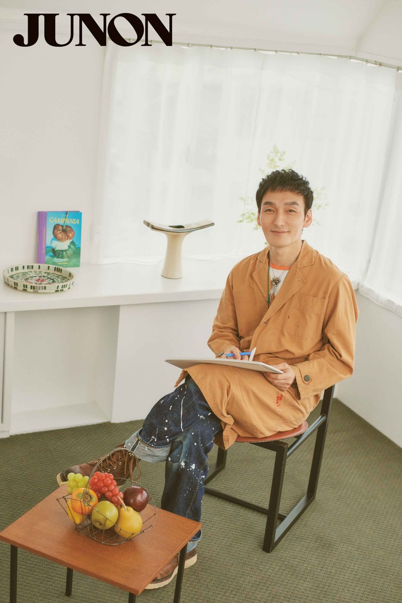 atarashiichizu's tweet photo. 【SCHEDULE更新】
10月22日(木)発売の『JUNON』12月号に草彅剛が登場します！
https://t.co/Q6iA1VlWtn

#新しい地図
#草彅剛 https://t.co/Tgw2hjSGnd
