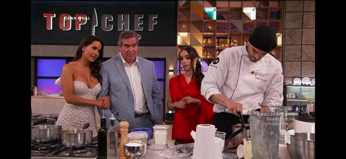 brehcoments's tweet photo. El papi de Guty diciendo q se quedó más nervioso con la presencia de Carmen q a Guty jaja te entiendo senor, yo igual si Carmen me llega así y se enlaza los brazos jajaj #TopChefVIP5 https://t.co/xaEpvVnwl6