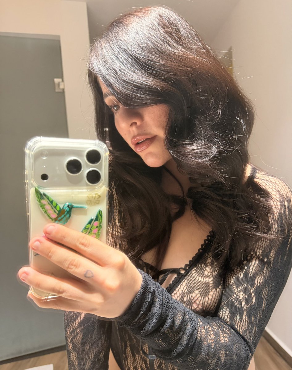 vanessaochoa22's tweet photo. Y de carita por qué se que les encanta. 🖤 https://t.co/4bK2uClBco