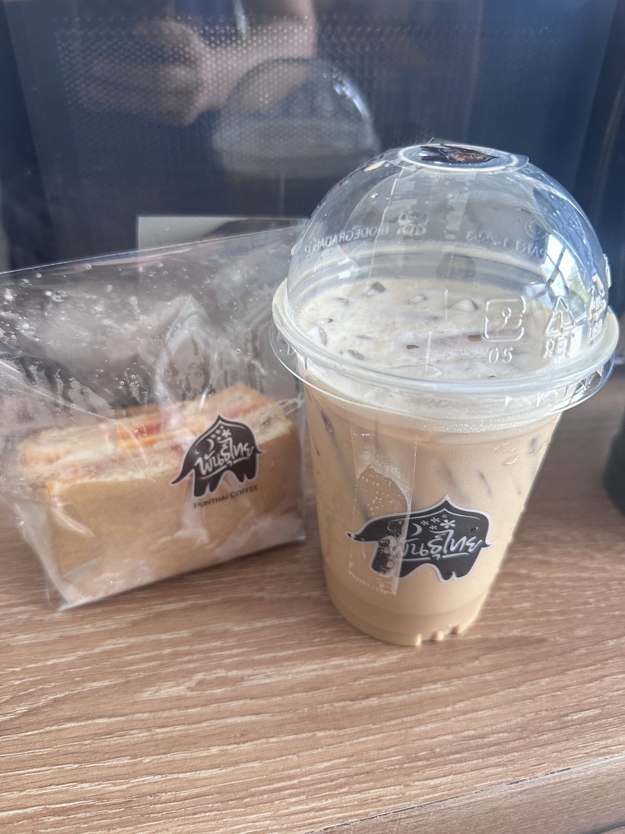 brownhzeys's tweet photo. 🫶🏻 จับคู่มื้อเช้าเซทนี้เพียง 109 บาท!!

 พิกัด: https://t.co/TQ5a8Tzu4m https://t.co/IClgPqSw7d