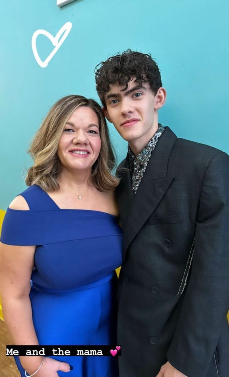 rhinastasia's tweet photo. “i can just go home and be helen's son, joe, again” i actually teared up https://t.co/310yUzsuLS