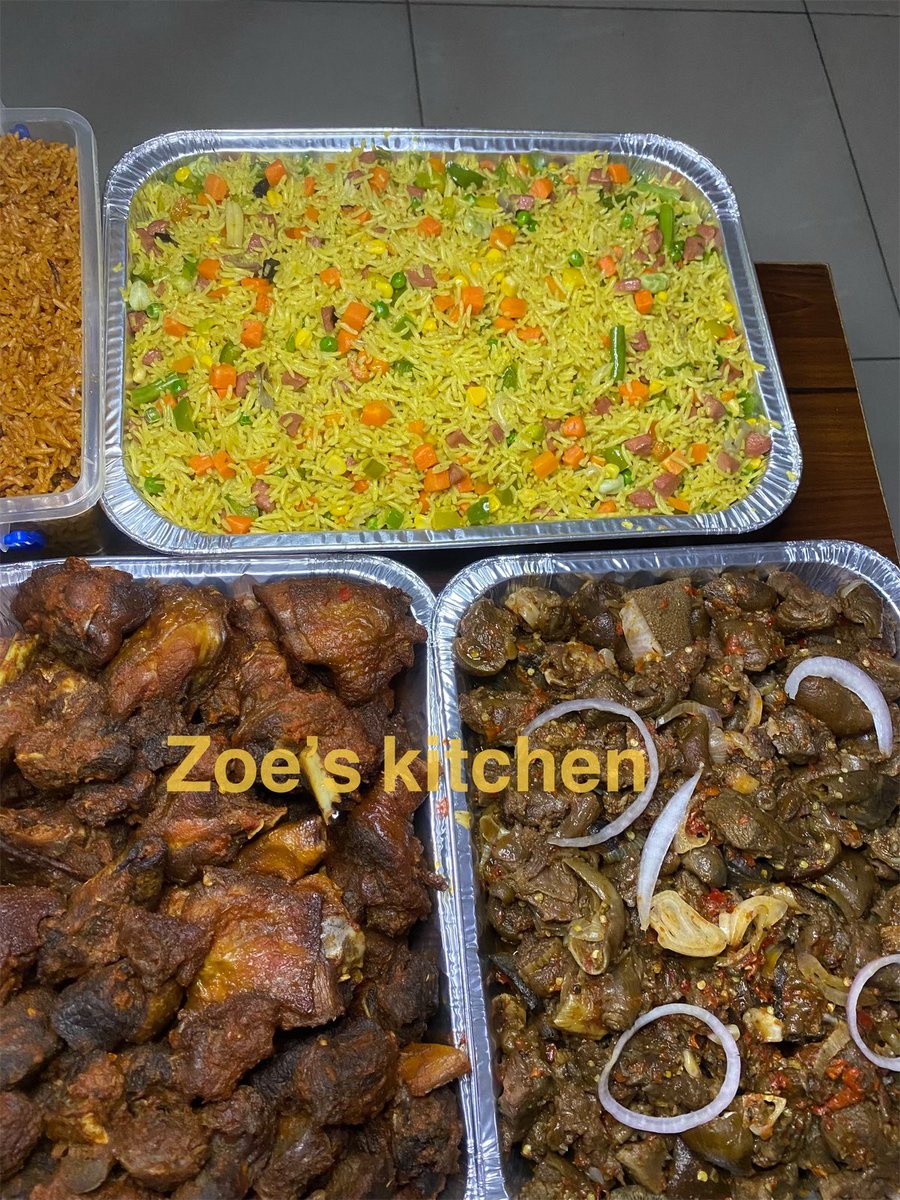 Zoes_kitchen2's tweet photo. @Tprosper233 Your tummy deserves delicious , satisfying and freshly made meals just because 💃🏻

We cater for your food needs 
Soup bowls 
Food trays 
Food boxes 
Indoor and outdoor catering 

Make me your plug for all your food needs 👍
We deliver promptly 
Location : Lagos https://t.co/ACbmPCHvKY
