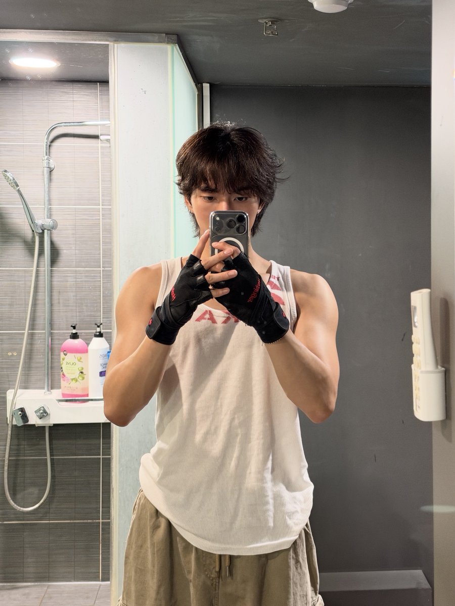 odebbl's tweet photo. 💌 261021 12:09 PM

📸
🦊 got a PT session after a whiiiiiiile https://t.co/YY1wzor2CL