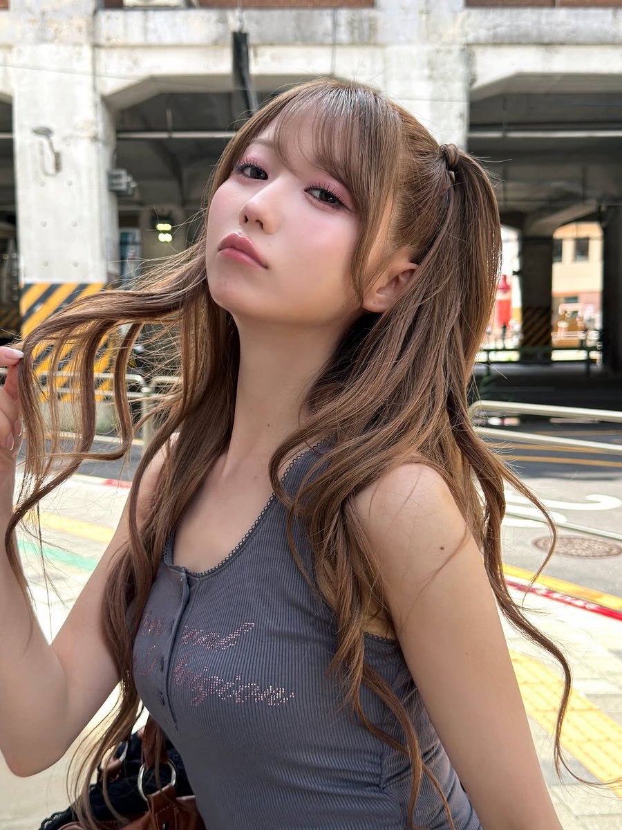 uqz1_'s tweet photo. 大谷映美里 顔と着衣🥧でドクドクと出る

#顔抜き #おなぺ #オナペ https://t.co/GG2Uo94rrU