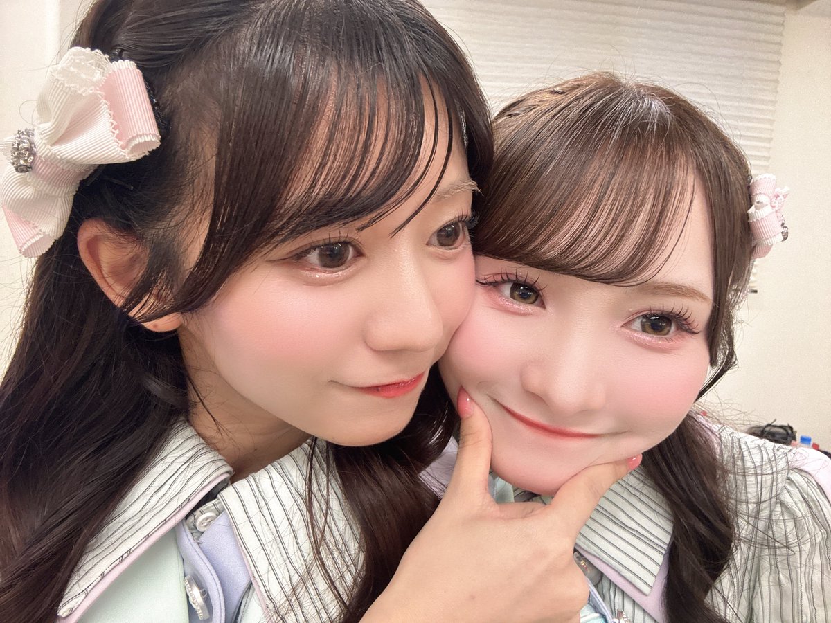oshida_mitsuki's tweet photo. ありすお誕生日おめでとう❣️
20歳をお祝いできて幸せ者すぎるよ🥹🥹✨️（これからもずっと私たちのかわいいあかさん👶🏻）
振袖かわいすぎる！！！😻😻😻
これからも一緒に頑張ろうね❕❕
素敵な1年になりますように✩.*˚
火鍋🤝🏻💞いこうね(ˆ ̳◝ ·̫ ◜ ̳ˆ)♡ https://t.co/Rrn7Zjp3jH