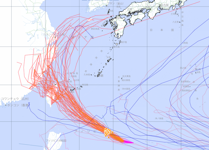 Renka___'s tweet photo. ウェザーニュースだと日本海側に抜けそうだけど、アンサンブルだとシュートがかかって九州なんだよな https://t.co/AyKjnjo2IC