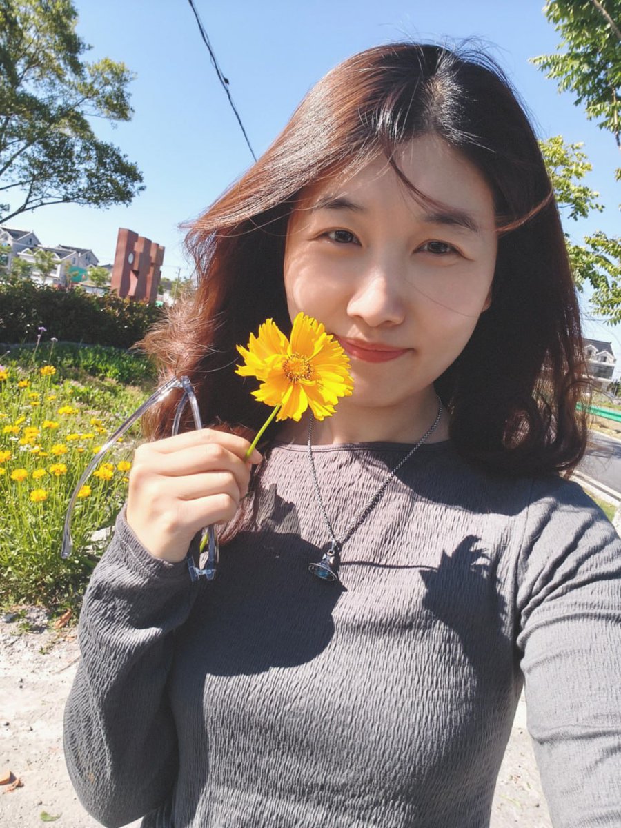 ajitkumarzyxs's tweet photo. 我想问一下，男人查进来后能感觉到女生之前的性生活多不多嘛？ https://t.co/UKQBIJjtkv