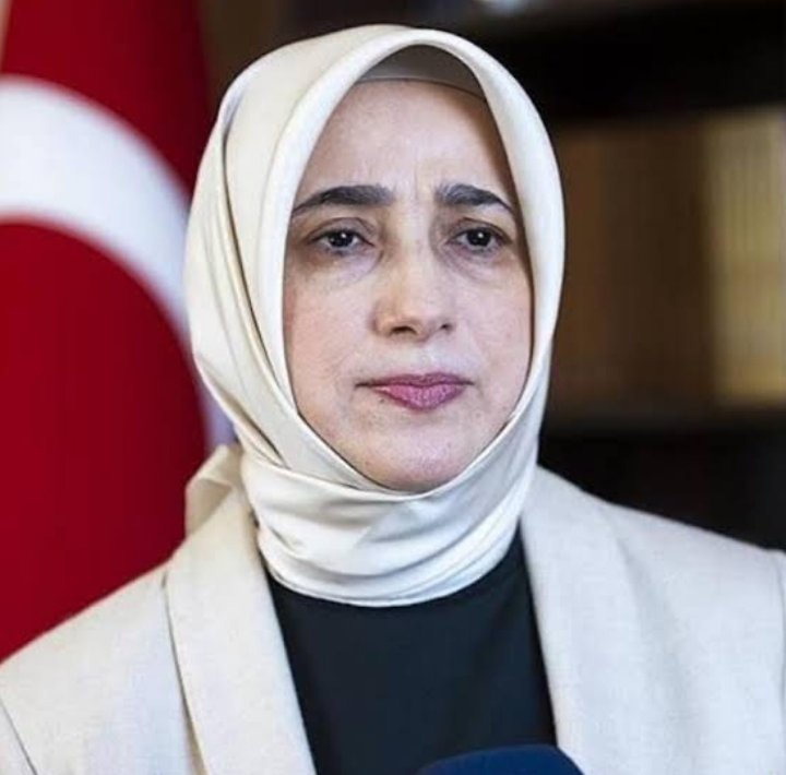 yasarcetinn's tweet photo. "Fon skandalında kimin adı geçiyorsa açıklanmasını istiyorum." dedi. Mecliste fon skandalı araştırma önergesine ret oyu verdi. https://t.co/Kcmk8J2rA1