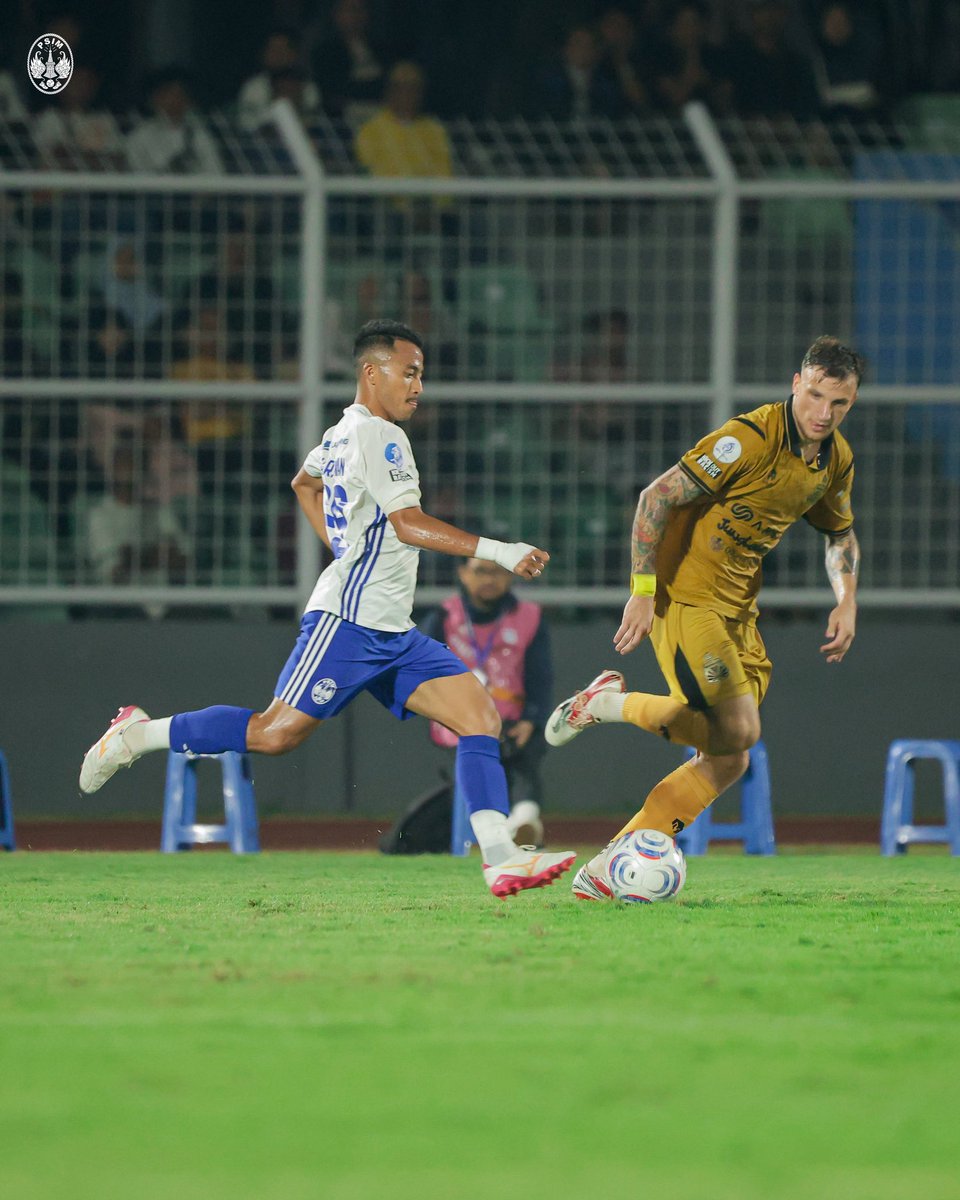 PSIMJOGJA's tweet photo. Proud of the team for giving everything until the final whistle. 🔵

#PSIMJogja
#HonorTheLegacy https://t.co/4mHj7o1izR