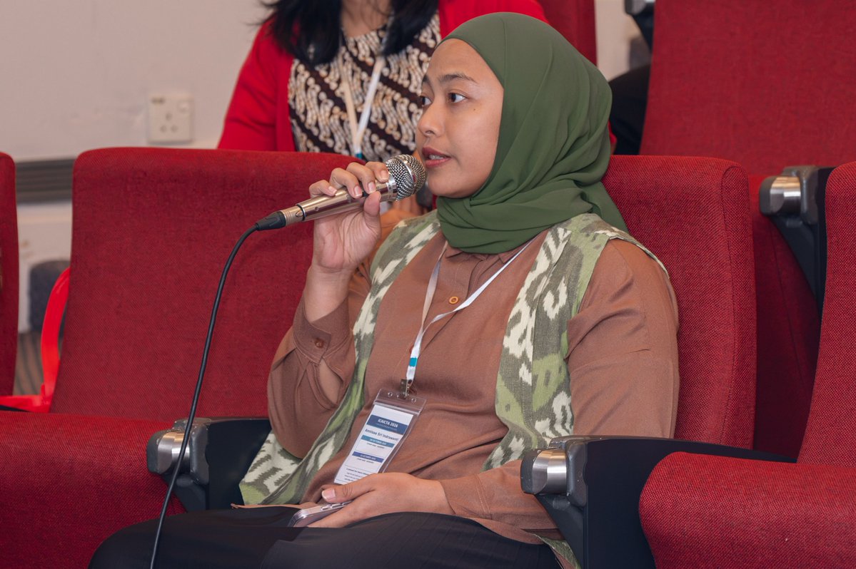 UTARnet's tweet photo. 🌟 ICAICTA 2026 is in full swing at UTAR Kampar!

Held on 20–21 October, the hybrid conference brings together researchers and academics for keynote speeches, networking and parallel presentation sessions to exchange knowledge and foster innovation. 💡🤝 https://t.co/N9UFMOl2Kj