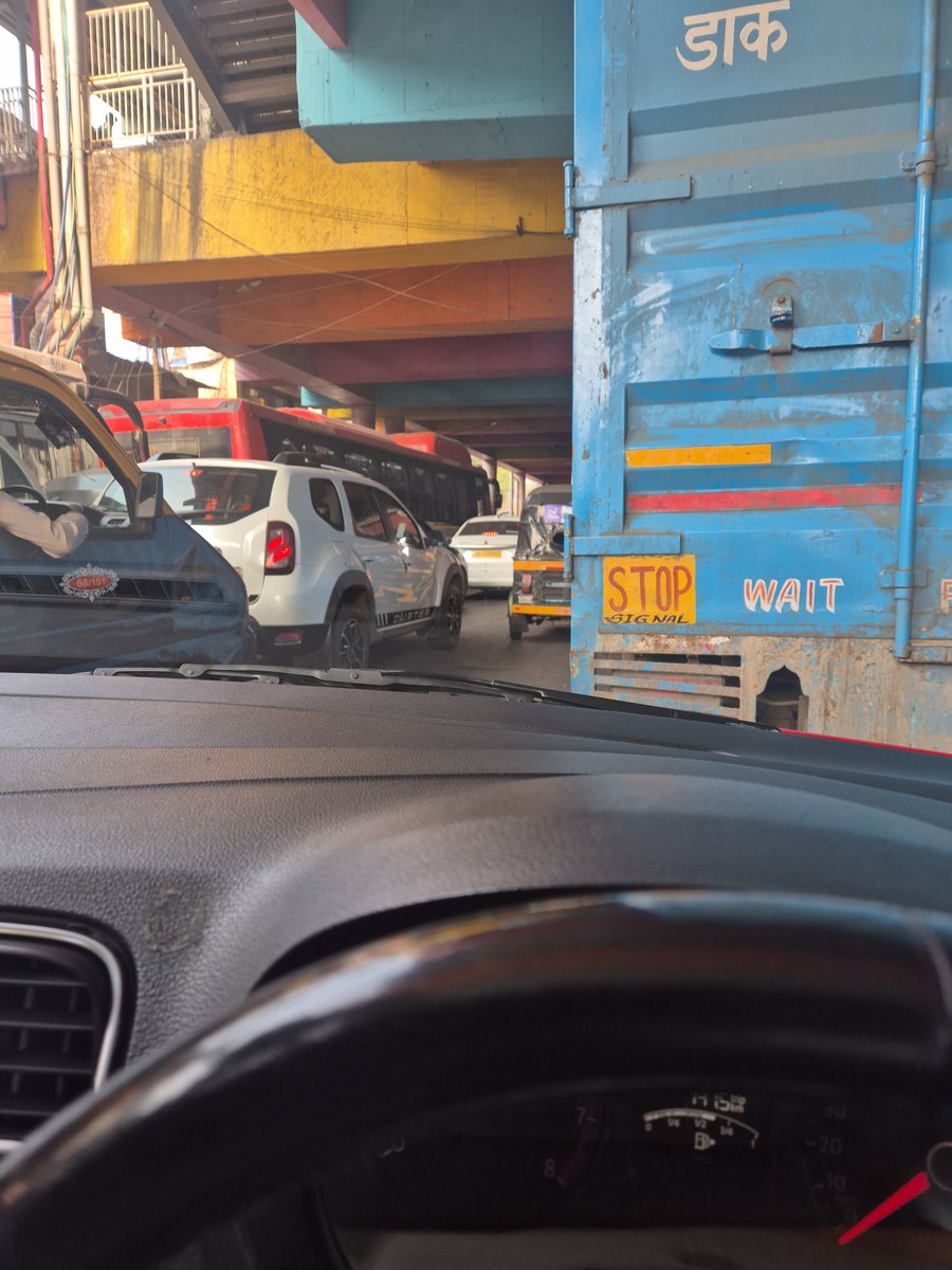 Kooolbeau's tweet photo. @RakeshK32229480 No and Mumbai is the worst.. Open  vats, uneven roads and corrupt traffic police https://t.co/VQtw53Woz2
