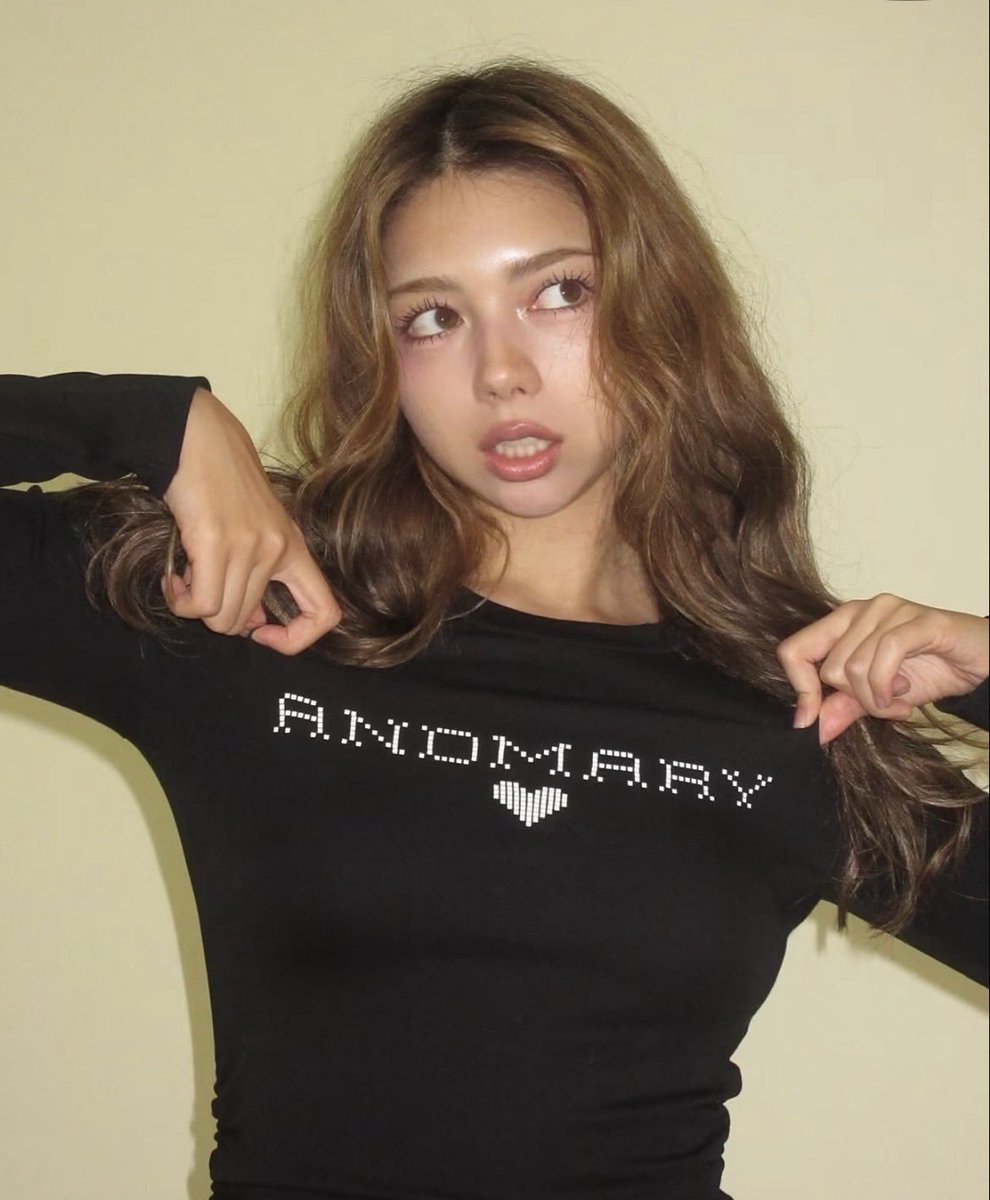 noriko762's tweet photo. ANDMARY大阪POPUP STORE代行していただける方を探しています。

【求】画像の商品
【譲】定価＋代行費 
【取引】東京都内手渡しor郵送

代行可能な方ご連絡お待ちしております。 https://t.co/yVMme8DqOw