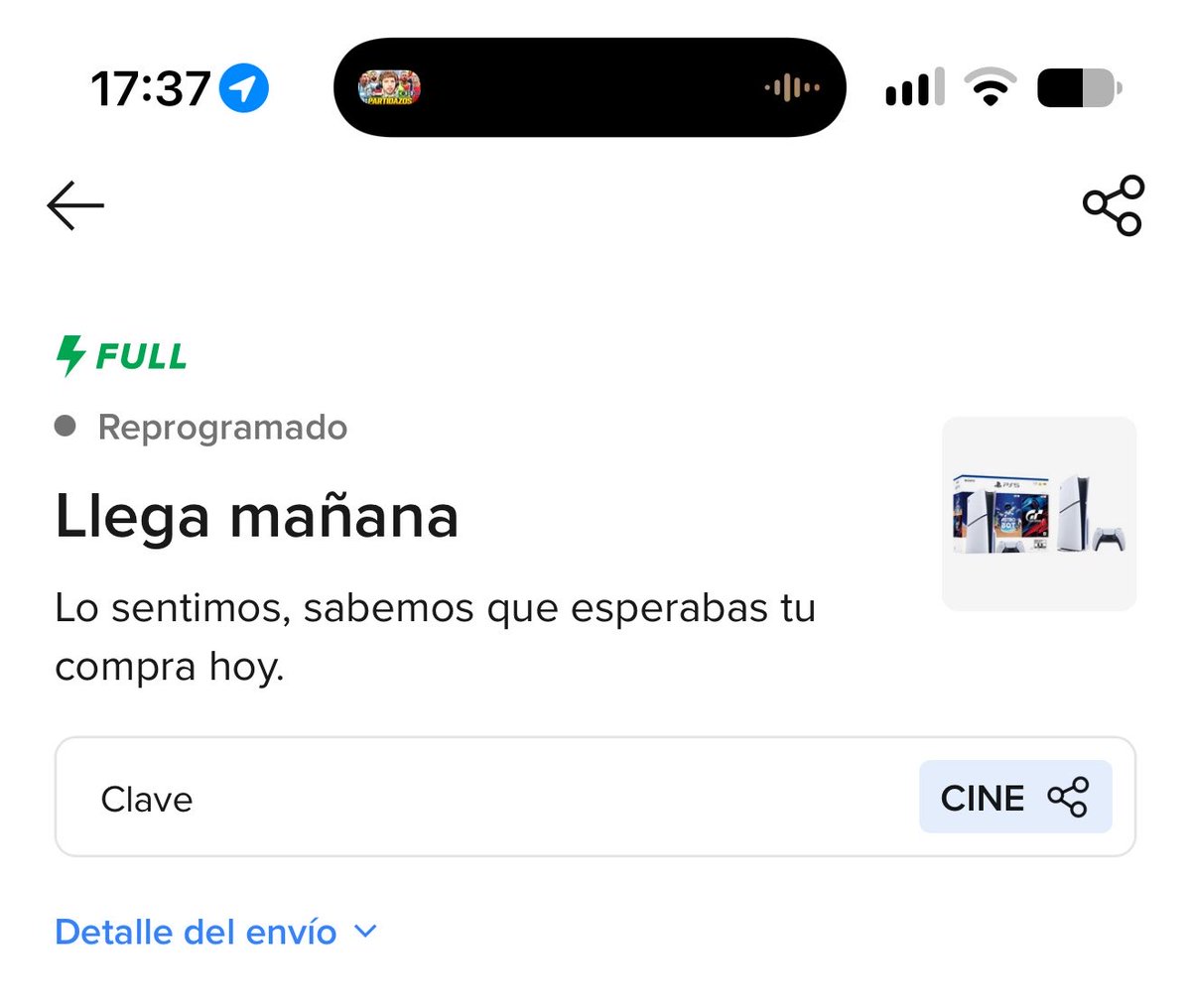 Ramiritook's tweet photo. Primera vez que me pasa, me estafó @MercadoLibre @ML_Argentina , hice una compra de una ps5 que me tendría que haber llegado el lunes 19 de octubre y por un supuesto problema que tuvo el transportista lo cambiaron para el día martes 20 de octubre https://t.co/9Jm3R6ZXw7