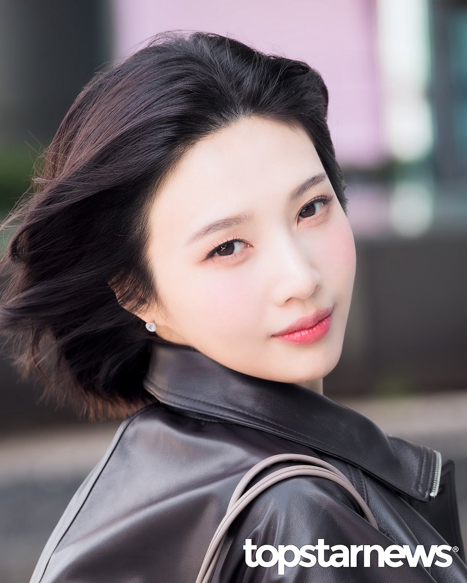 pplearbor's tweet photo. 조이한테 바람도 걍 하나의 수단일 뿐이고 이런 레전드 사진 나오는거 진짜 천년돌 https://t.co/LRqjsCEkaG