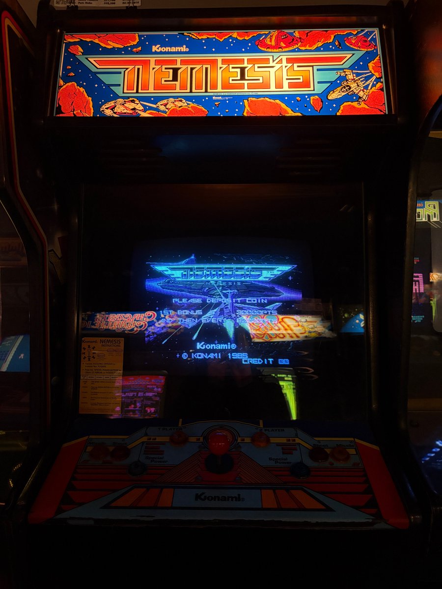 masao_ogino's tweet photo. ネメシス(グラディウス)筐体。スティックやボタンが独特過ぎてなかなかうまくプレイできなかったけど…
#gallopingghostarcade https://t.co/elVNyHkLr3