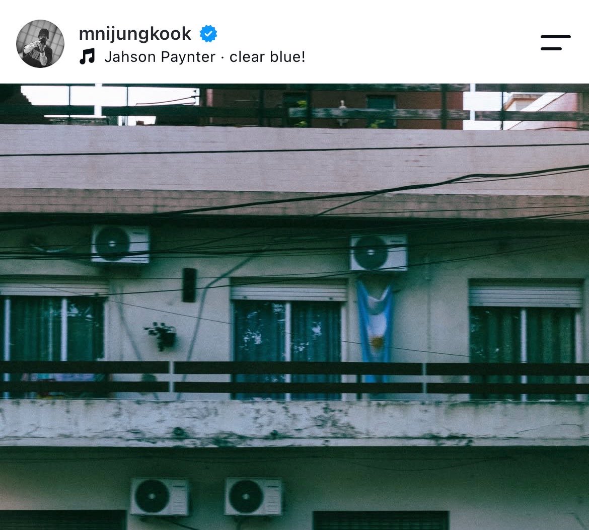 msrIindo's tweet photo. SI JUNGKOOK NO TIENE TU BANDERA EN SU FEED DE IG ENTONCES CERRA EL ORTO Y RESPETA LOS RANGOS https://t.co/h4nauuRain