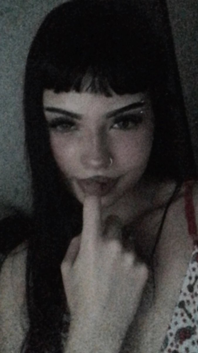 geishateeh's tweet photo. Como vou te olhar, depois de fuder seu psicológico https://t.co/evkZX851Lk