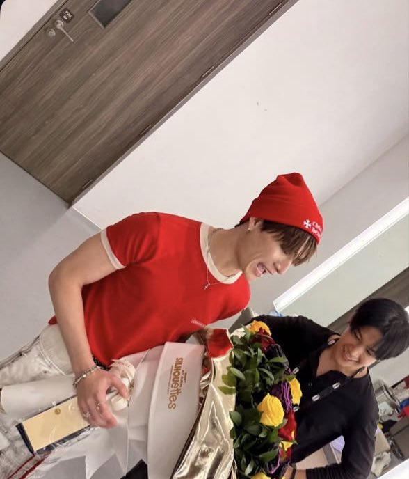 piiggyjj's tweet photo. เห็นแค่นี้ยังเขินเลยย อ้ากกก หวานมากกก 🥴

#KRIST1stAlbumBDparty
#คริสสิงโต https://t.co/timjjR4vwE