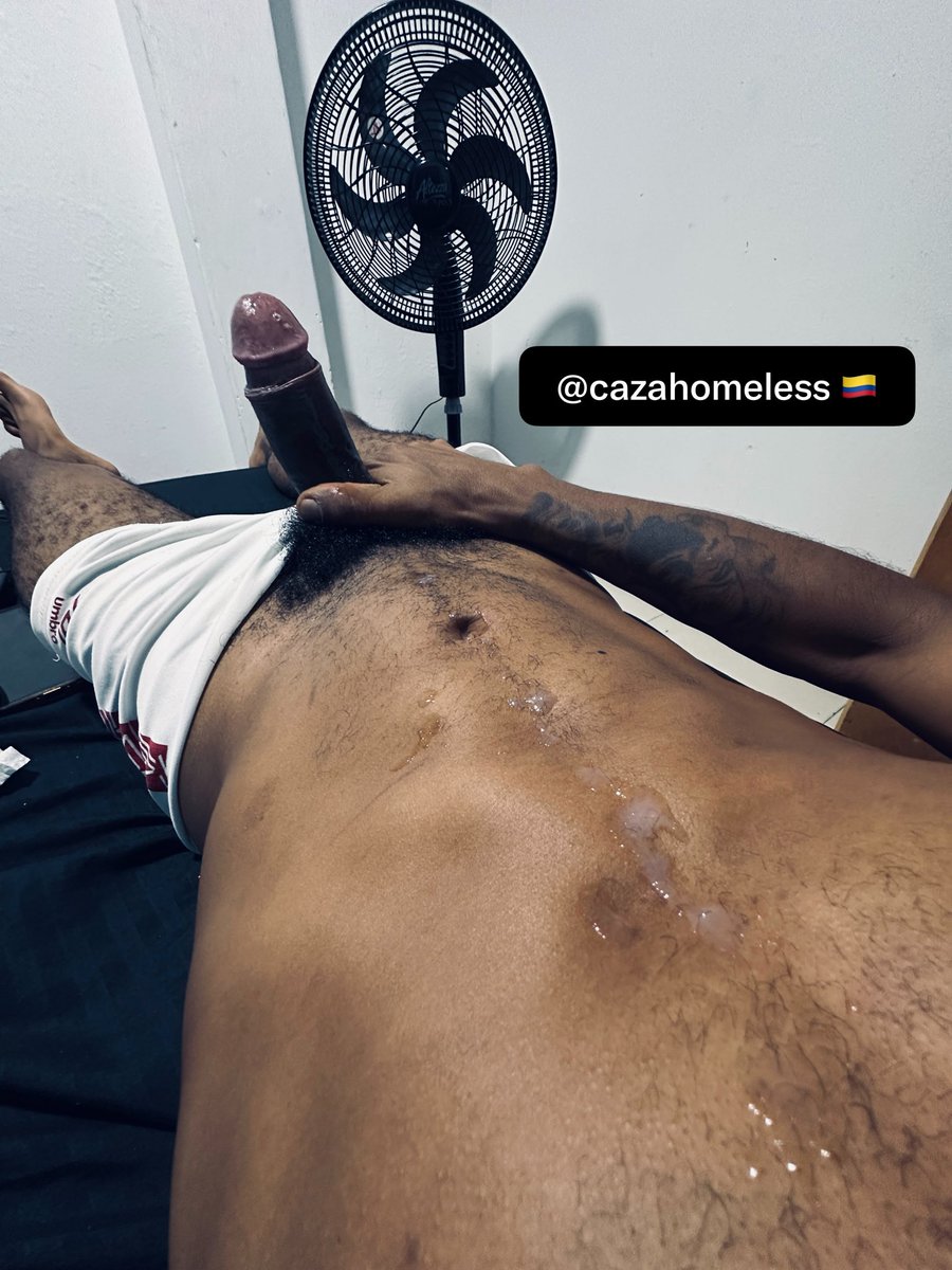 cazahomeless's tweet photo. Lo que todos necesitamos antes de dormir: 

Una buena paja ✊🏾🍆💦

🛌 💤 😴 

Livianito que duerme uno 🧚🏽

👉🏾 https://t.co/5yd2U68Zp8👈🏾 https://t.co/mXtNVDThnE