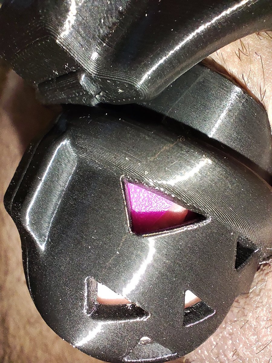 Steel_Chastity's tweet photo. Day 21...🔐 Locktober 🔐
Everything still feels okay in my tiny Tameguard chastity device, the most comfortable device I've ever had in 21 years of chastity.
You can see the purple spikes inside which prevent pulling out from the back.
100% secure. When I bend forward, my penis. https://t.co/ya99akNh3R