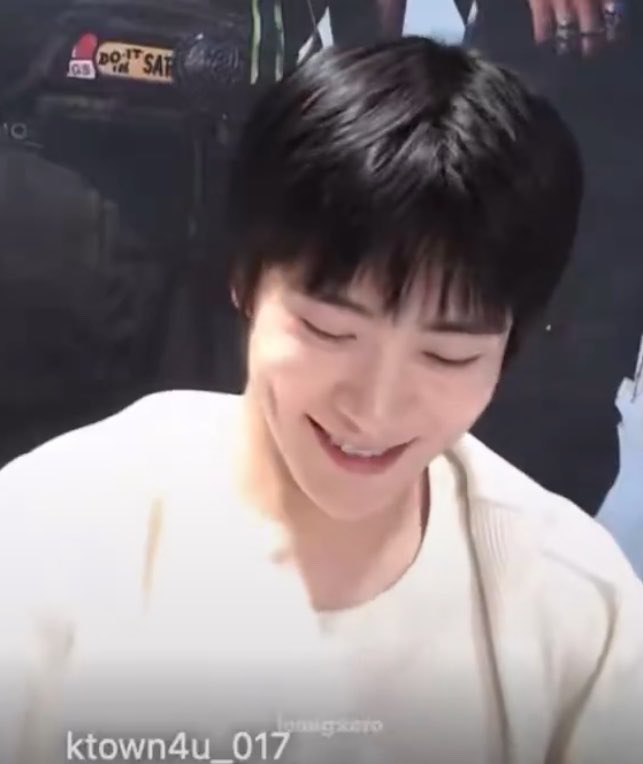 twneayyishere's tweet photo. ใช้ไฟฉายขยายส่วนมาหรองับ 🔦(｡ᵔ⤙ᵔ｡) https://t.co/4G4F6QTVd7