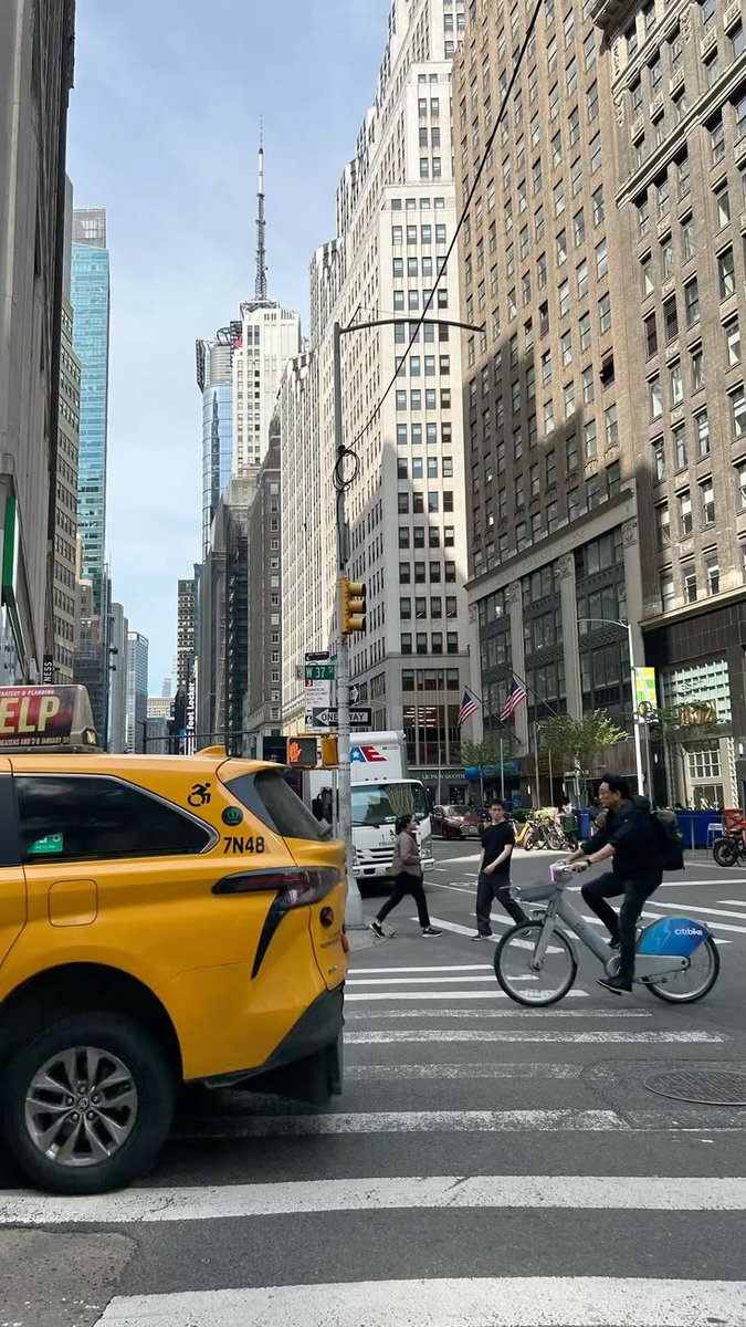 earthviewss1's tweet photo. New York City🇺🇸 https://t.co/Yght09rl3g