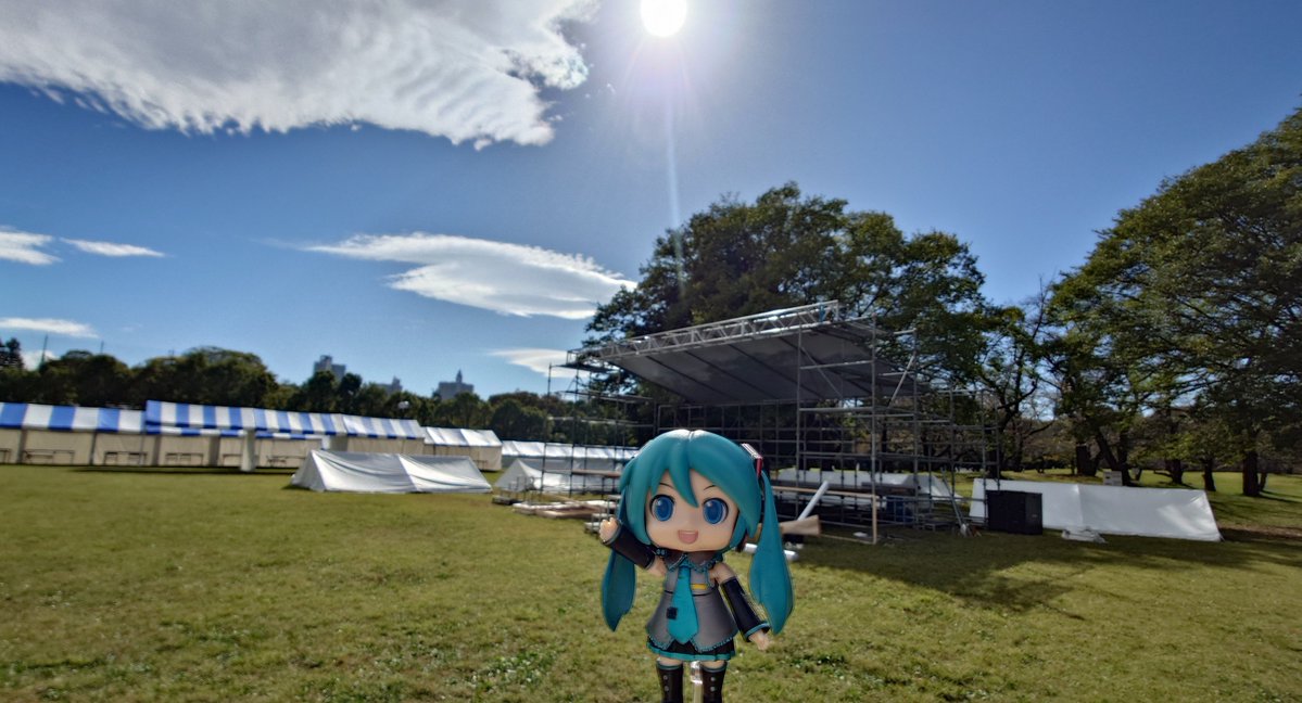 556muramasa's tweet photo. 所沢航空公園は所沢市民フェスの準備中ダヨー✨
#ミクダヨー
#mikudayo https://t.co/4dBqLZx9rF